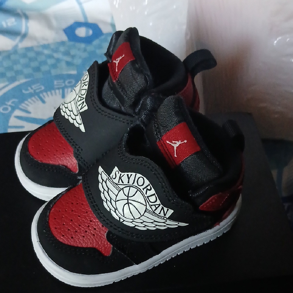 Jordan Kids Black and Red Sneakers